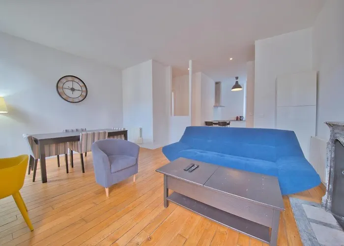 Apartament Papeete 3 Bedrooms Reims